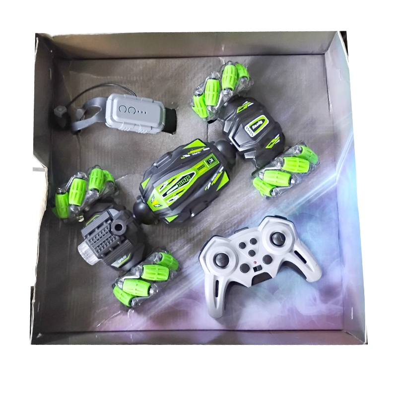 Stunt Twisting Spray Watch Car With Music & Light, Green (Bigfun Toys)